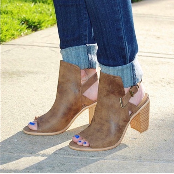 Tan Slingback Peep Toe Shootie - Picture 6 of 7